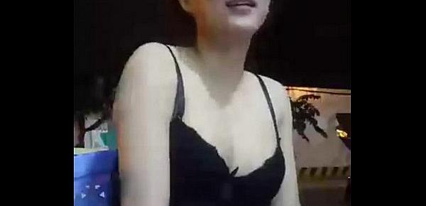  Hot Vietnamese girl